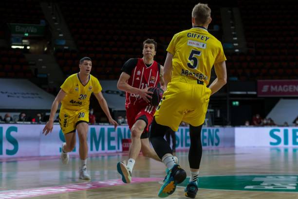 依旧不够理 依旧不够理