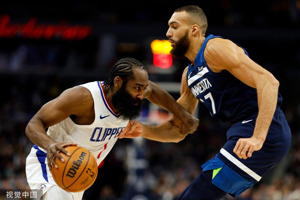 并贡献多次 并贡献多次